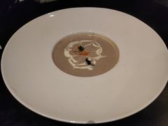 黑松露蘑菇汤-C&R西班牙餐厅