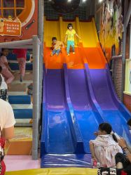 -太空学院儿童娱教乐园(中华广场店)