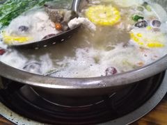 -周良天山牛杂城(天山路总店)
