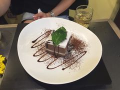 卖火柴的小女孩-花蒲甜品(海信广场店)