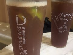 -顶东面包花园·生日蛋糕(世博店)