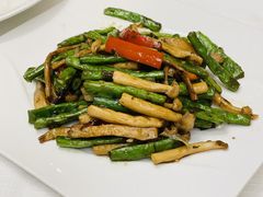 榄菜菌香四季豆-金悦轩海鲜酒家(拱北店)
