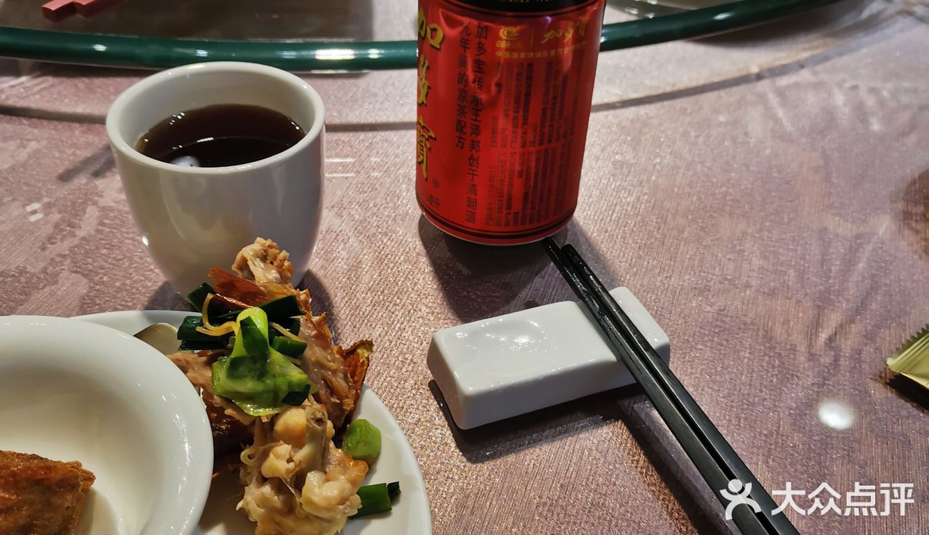 亲友共享美味时