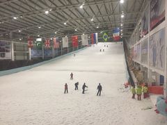 -乔波室内滑雪场