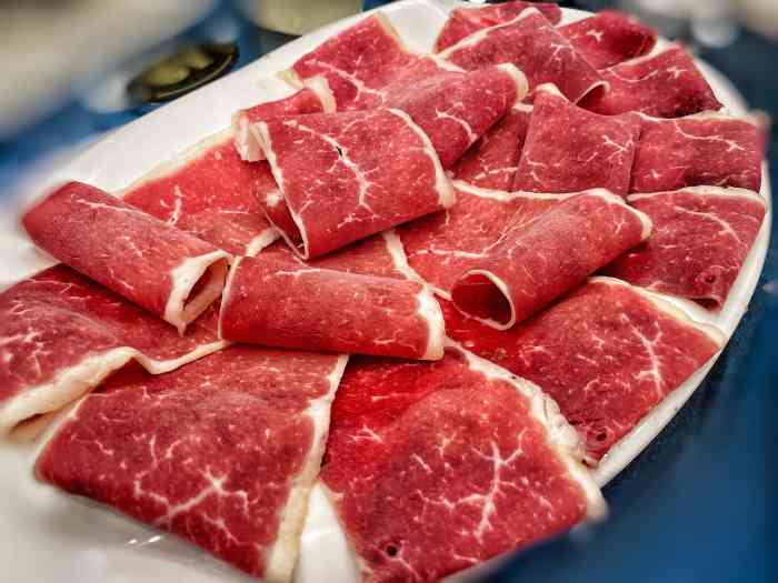 野力肥牛火锅(新开路店)-"一家比较老的火锅店,外面的环境已经比较旧.