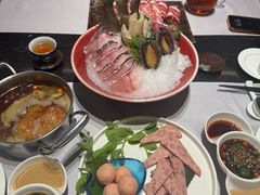 -红鼎豆捞·非遗鲍皇汤火锅(宝丰路店)