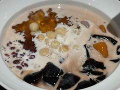 -RUXU入续糖水铺与包(卓悦中心店)