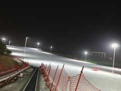 -华彬猛犸滑雪场