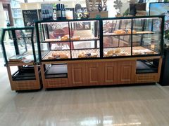 面包甜点陈列柜-西安绿地假日酒店·欧意咖啡厅