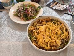 -汗腾格里·风味餐厅(新疆驻京办店)