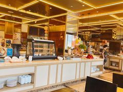 -大中华希尔顿酒店-念自助餐·嗨啤·小龙虾