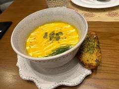 -Mark&Mars Restaurant