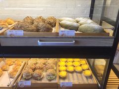 面包陈列-麦栈养生烘培(龙江店)