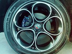 -上海保利玛莎拉蒂和阿尔法罗密欧(华翔路店)