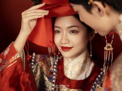 -挪娅婚纱摄影皇家会所
