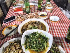 -超越海鲜屋(飞龙物业店)