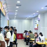 震惊！西安这家包子店排队有30米了吧！