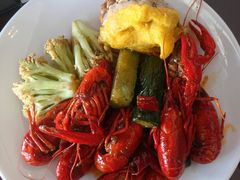 -荣誉国际酒店-云顶旋转餐厅