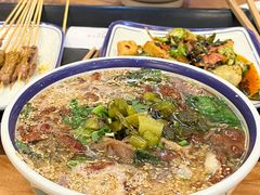 -云阿蛮云南生烫牛肉米线(奉贤路店)