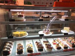 面包甜点陈列柜-BreadTalk面包新语(长寿路地铁站店)