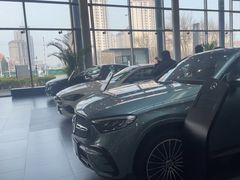 -天津波士信达奔驰4S店(卫津南路店)