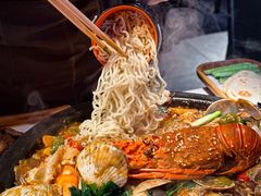 -鸣记脆皮烤鱼·海鲜烤鱼(三八广场店)