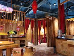 -老滇山寨•云南特色菜•地方菜•民族风情歌舞表演(金碧店)