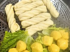 -粘豆包柴火铁锅炖