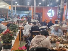 -哈尔滨小酒馆·鲜肉现穿自助烧烤(康新花园店)