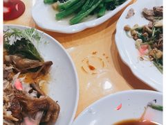 -鹏城人家海鲜酒家·23年老字号(较场尾店)