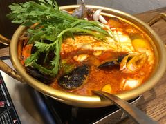 海鲜嫩豆腐锅-泥炉烧肉师(新街口金銮巷店)