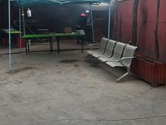 -托克逊老四号餐厅