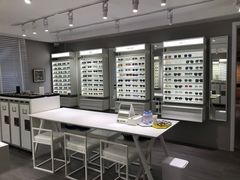 -目艮眼镜SHOWROOM(品牌集合店)