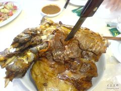 1/4烤羊腿-维吾尔餐厅(宜山路店)
