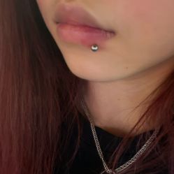 -冰岛刺青·手工耳饰品售卖·专业纹身