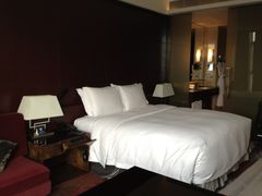 大床-广州天河希尔顿酒店