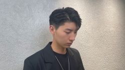 -变画·发型STUDIO