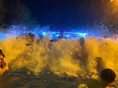 -欢乐水魔方水世界