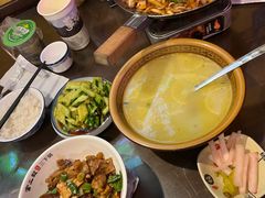 -富正毅三下锅·湘西韵味(天门山索道店)