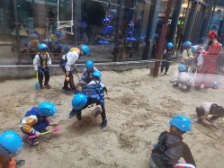 -PIPIKINGDOM皮皮王国欢乐号(欢乐海岸购物中心店)