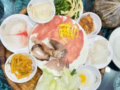 -桥香园云南过桥米线(金马碧鸡店)