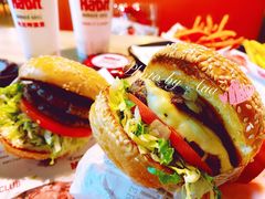 -The Habit Burger Grill 哈比特汉堡(复兴soho店)