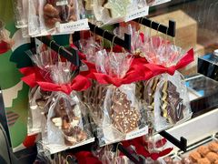 -Laderach 莱德拉(上海环贸iapm店)