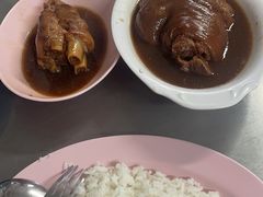-Kha Mu Charoensang(Silom)