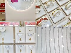 -王府井百货熙地港店