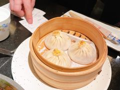 杭州蟹黄小笼包-老头儿油爆虾·知味杭州(爱琴海购物中心)