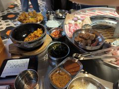 -哈哈碳都·牛肋条无限自助烤肉(宝龙店)