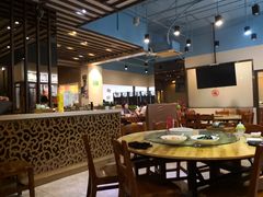 大堂-金穗园·砂锅粥.醉鸡煲火锅(长寿路店)