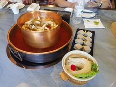 -慢丽江·云南野生菌土鸡锅(付家庄店)