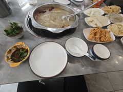 -光头药膳鸡(莱茵小镇店)